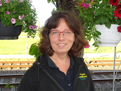 Professionelle Beratung zum Thema Reitsport von Diana Miele Mitarbeiterin Diana Miele berät Sie zum Thema Reitsport