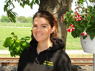 Fachkundige Beratung durch Anna Gastens Mitarbeiterin Anna Gastens berät Sie zum Thema Reitsport